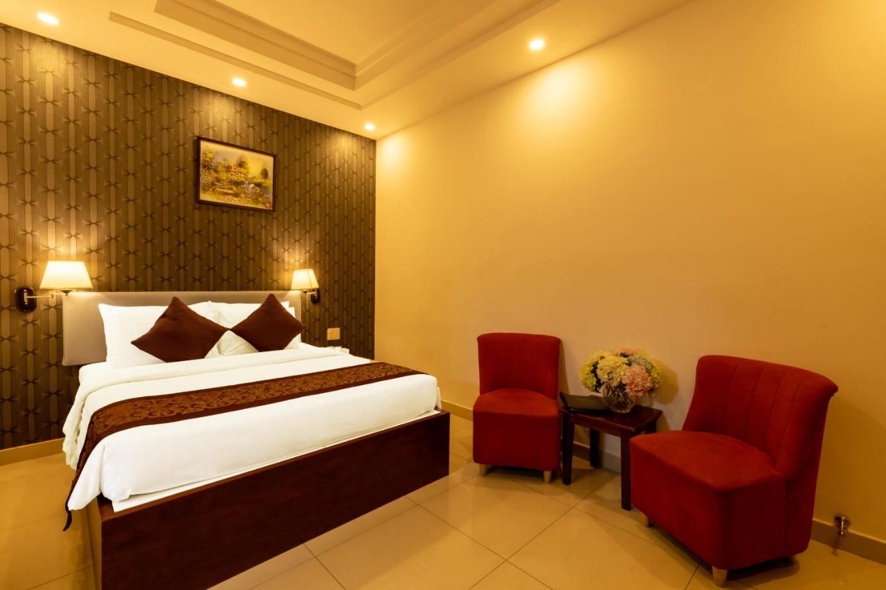 Airport Saigon Hotel - Gần ẩm thực đêm chợ Phạm Văn Hai Cidade de Ho Chi Minh Exterior foto